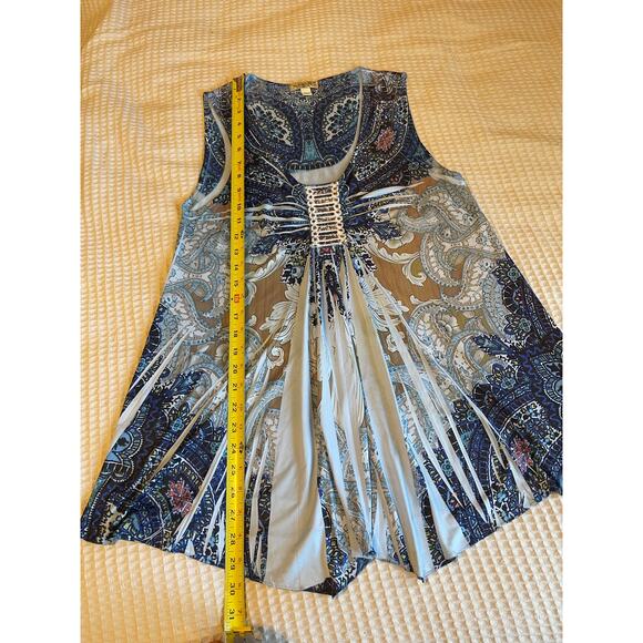 One World Live & Let Live Embroidered Printed Boho Blue Handkerchief Hem Tank M - Picture 5 of 13